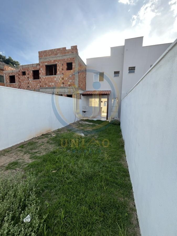 Casa, Frimisa, 2 Quartos, 2 Vagas