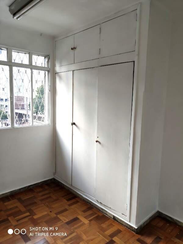 Casa Comercial, Funcionários, 0 Quarto, 0 Vaga