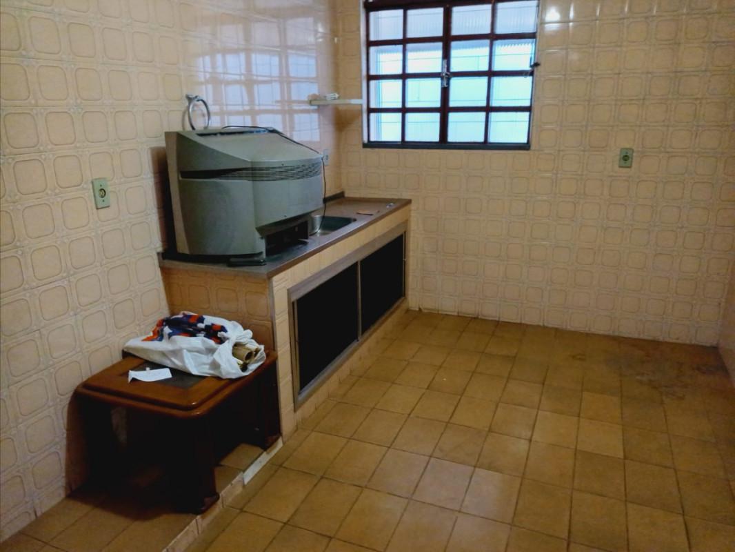 Casa, João Pinheiro, 5 Quartos, 3 Vagas, 1 Suíte