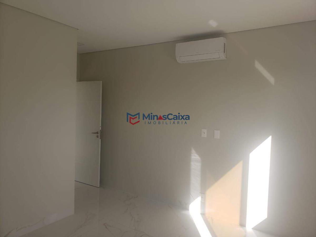 Casa, Cidade Nobre, 6 Quartos, 2 Vagas, 6 Suítes