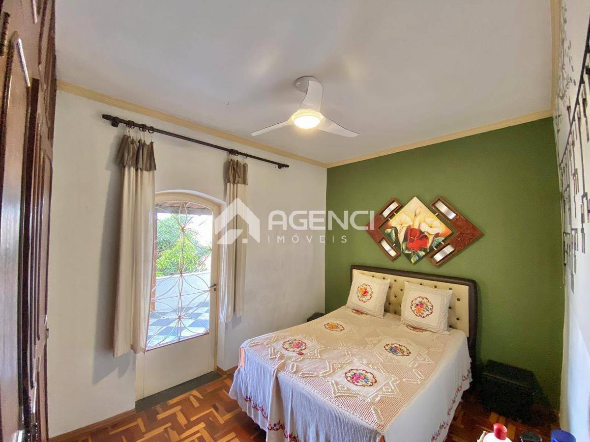 Casa, Santa Maria, 6 Quartos, 0 Vaga, 0 Suíte