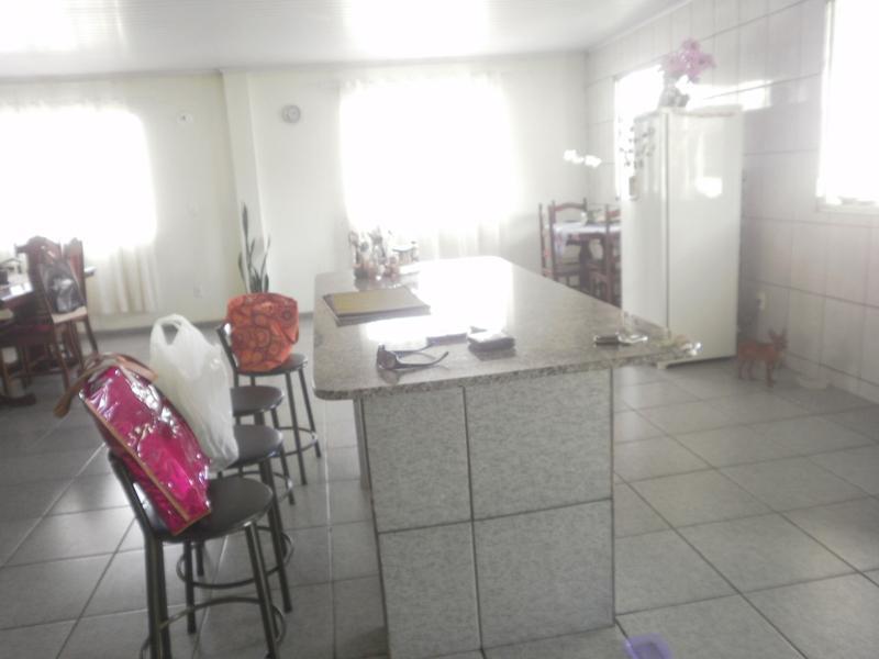 Casa, Industrial, 6 Quartos, 2 Vagas, 2 Suítes