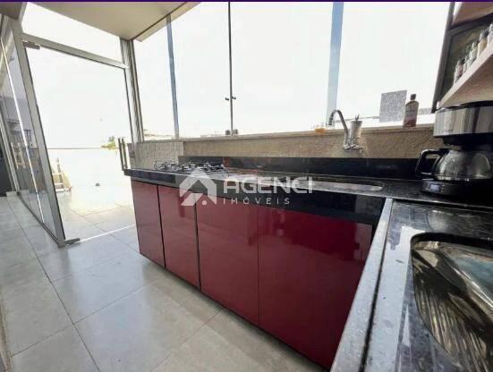 Cobertura, Arvoredo, 3 Quartos, 0 Vaga, 0 Suíte