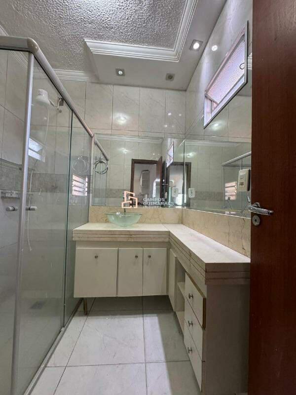 Casa Comercial, Miramar (barreiro), 2 Quartos, 6 Vagas