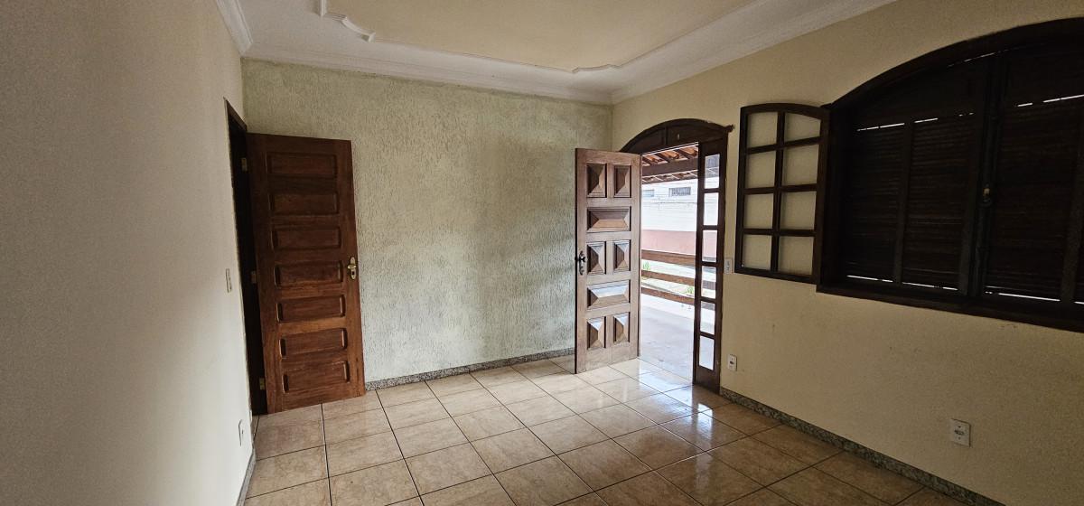 Casa, Milanez, 3 Quartos, 1 Vaga