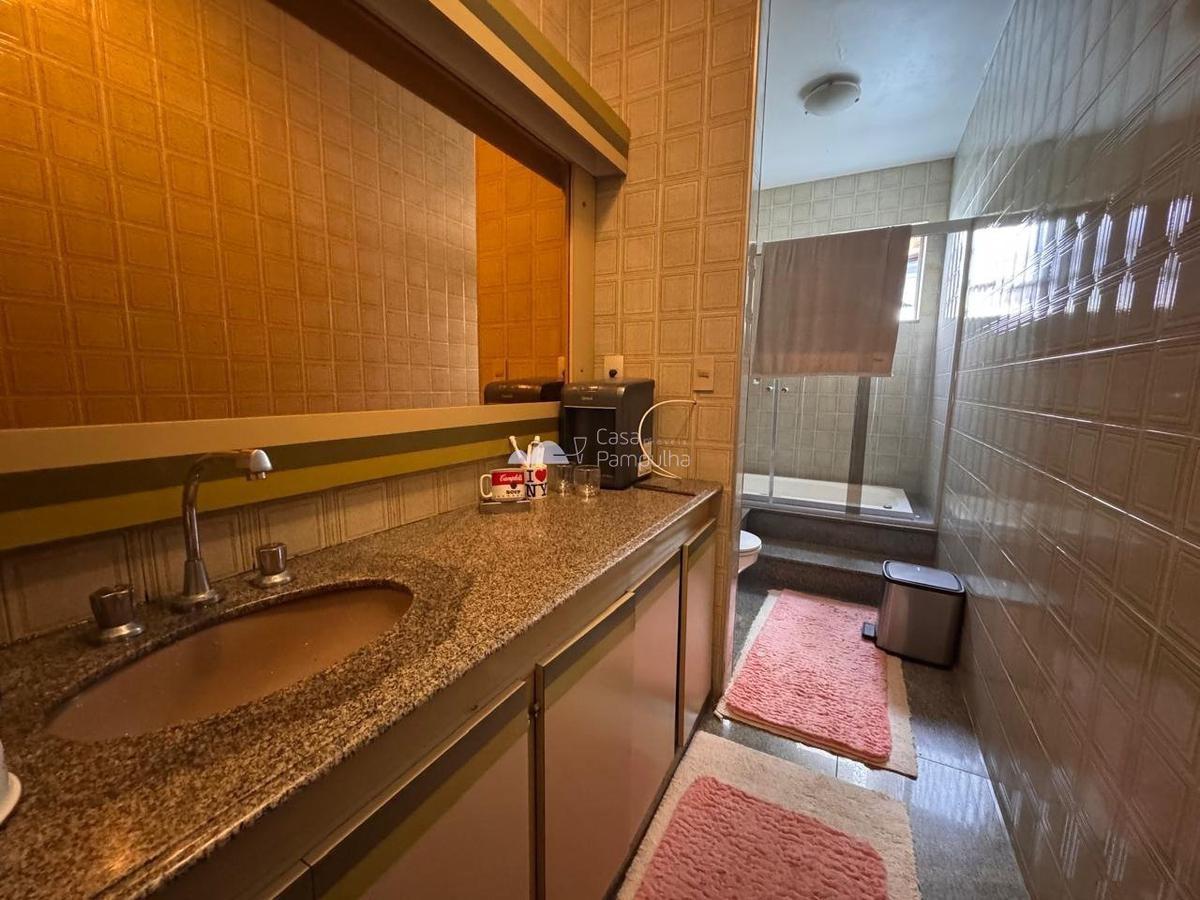 Casa, Ouro Preto, 6 Quartos, 3 Vagas, 2 Suítes