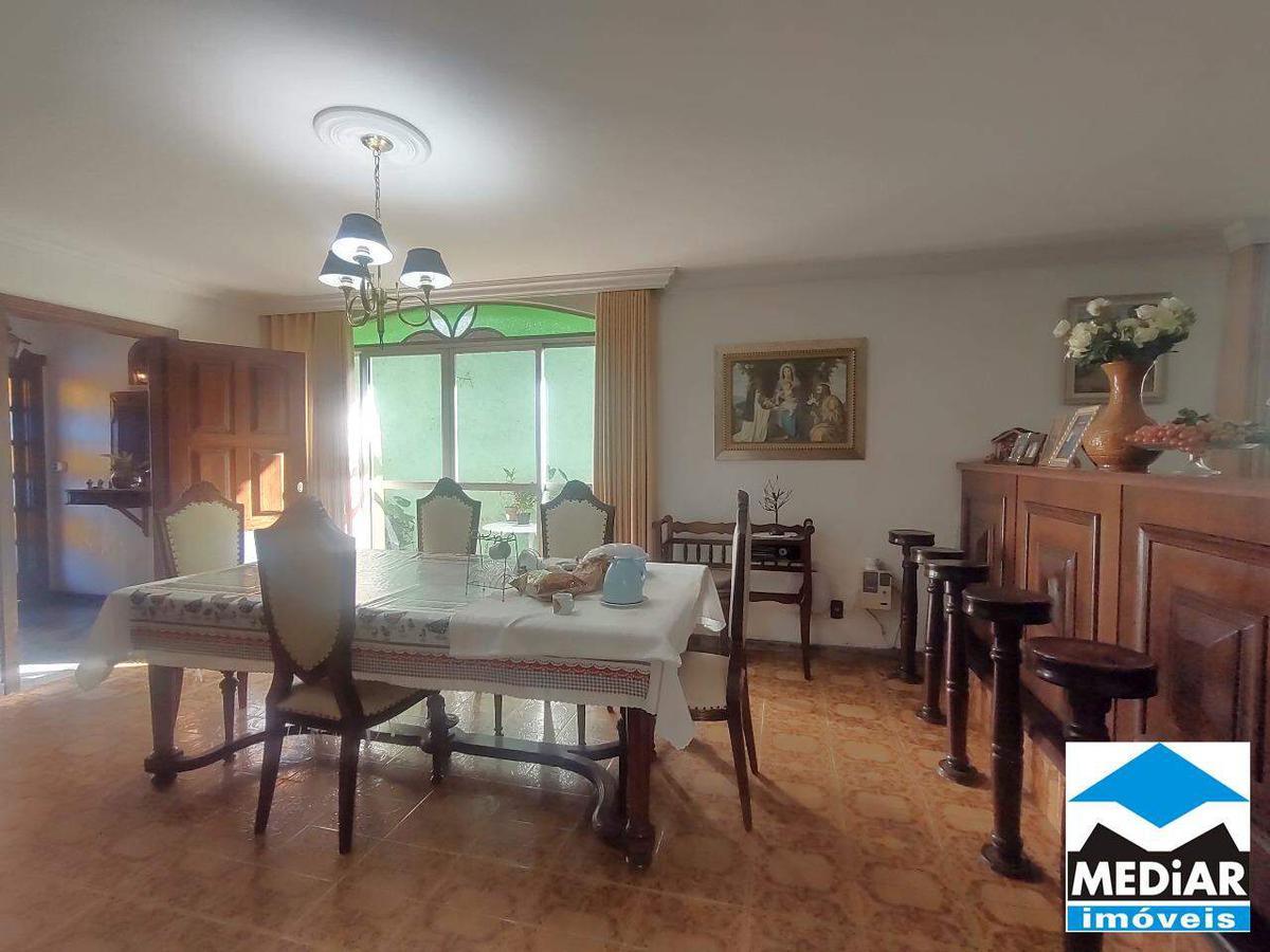 Casa, Colégio Batista, 6 Quartos, 4 Vagas, 1 Suíte