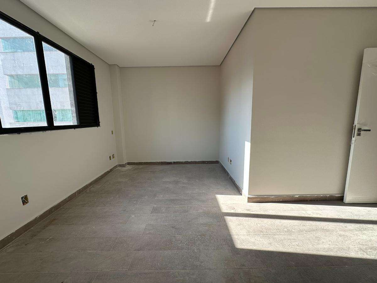 Apartamento, Jaraguá, 4 Quartos, 3 Vagas, 1 Suíte