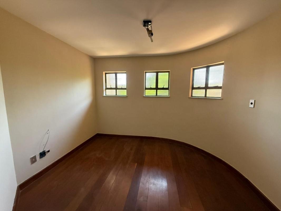 Casa, Itapoã, 5 Quartos, 4 Vagas, 3 Suítes