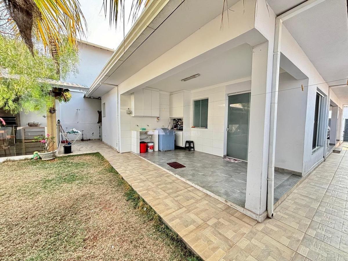 Casa, Trevo, 3 Quartos, 4 Vagas, 1 Suíte