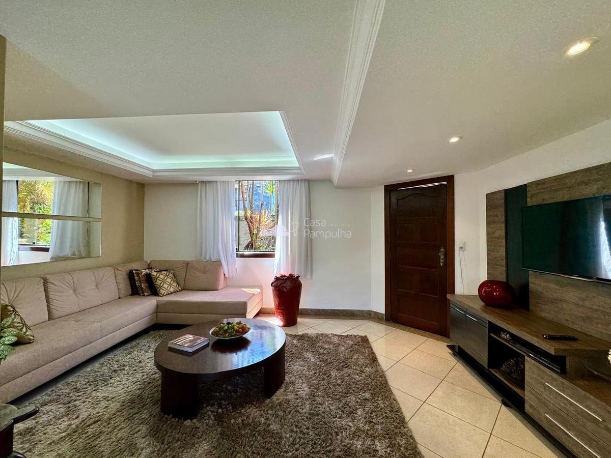 Casa, Planalto, 4 Quartos, 4 Vagas, 1 Suíte
