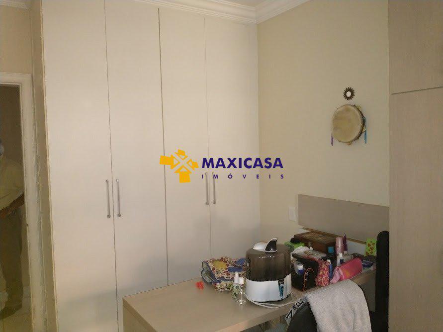 Casa, São José, 4 Quartos, 4 Vagas, 2 Suítes