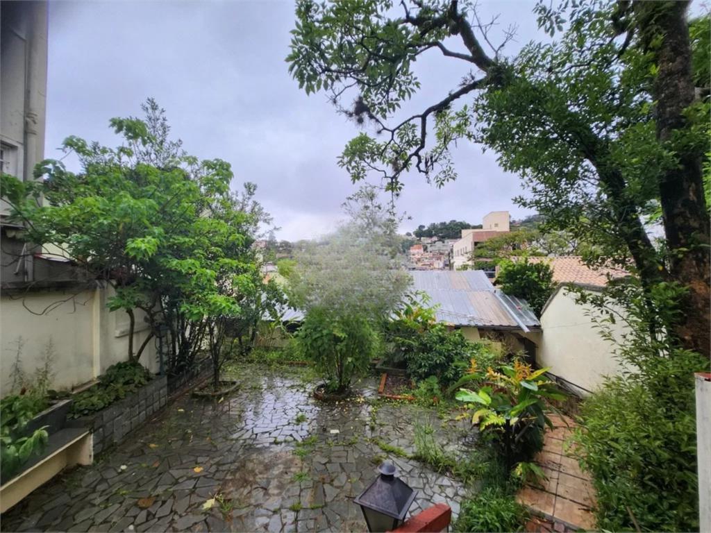 Casa, Centro, 3 Quartos, 2 Vagas, 1 Suíte