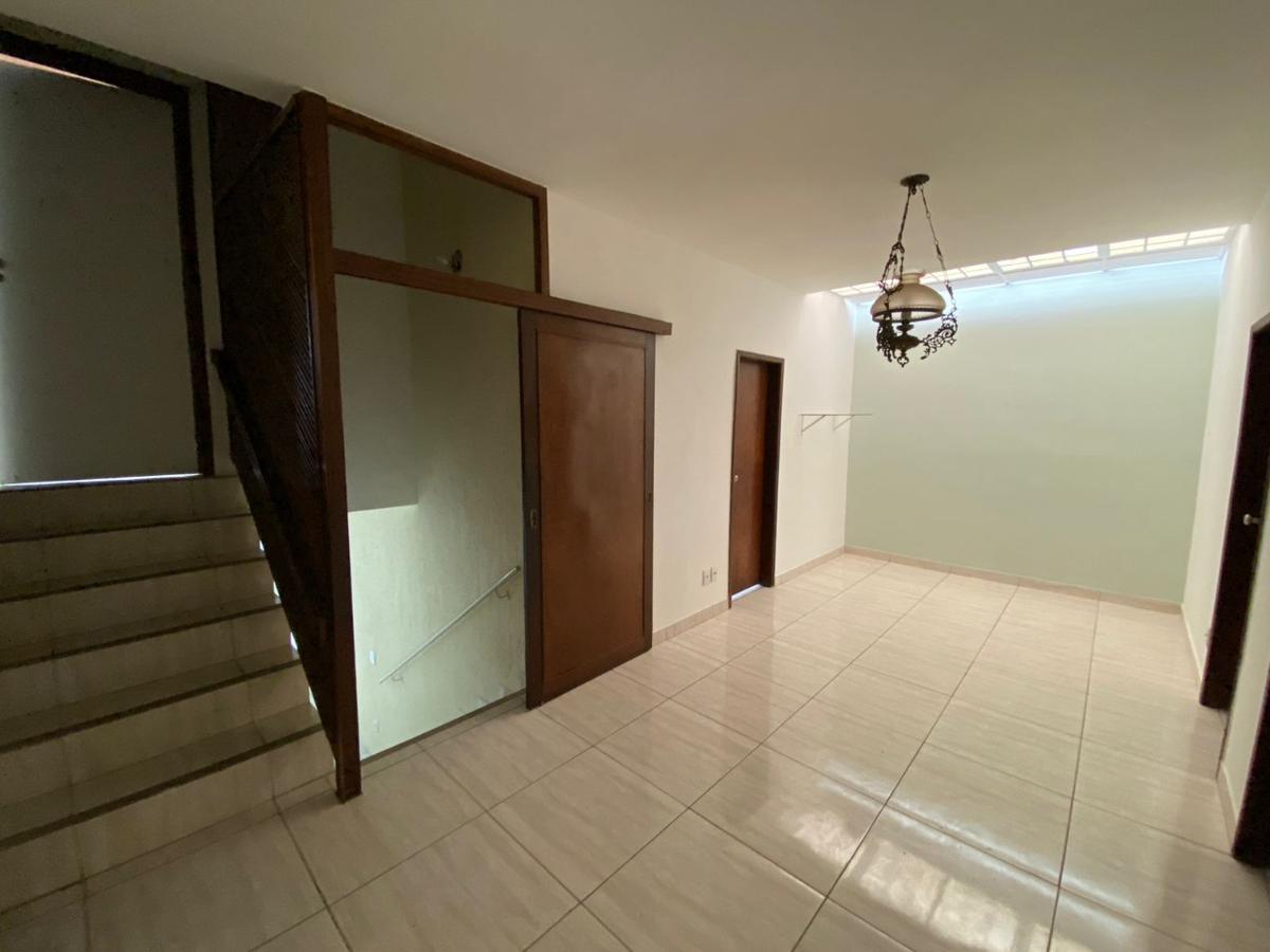 Casa, Colégio Batista, 5 Quartos, 3 Vagas, 1 Suíte