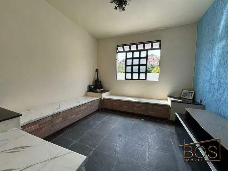 Casa, Caiçaras, 4 Quartos, 4 Vagas, 1 Suíte