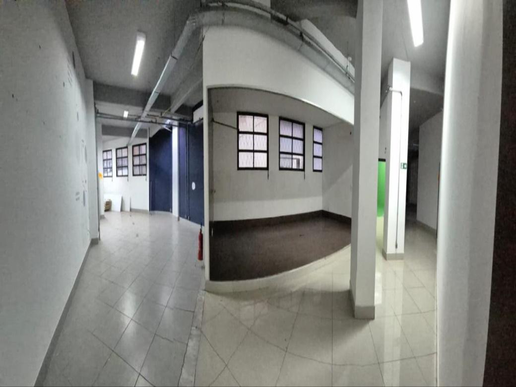 Loja, Santa Efigênia, 4 Vagas
