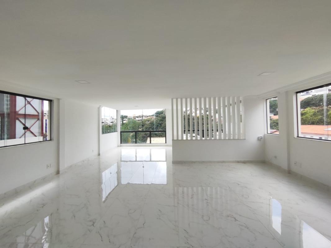 Casa, Comiteco, 4 Quartos, 12 Vagas, 4 Suítes