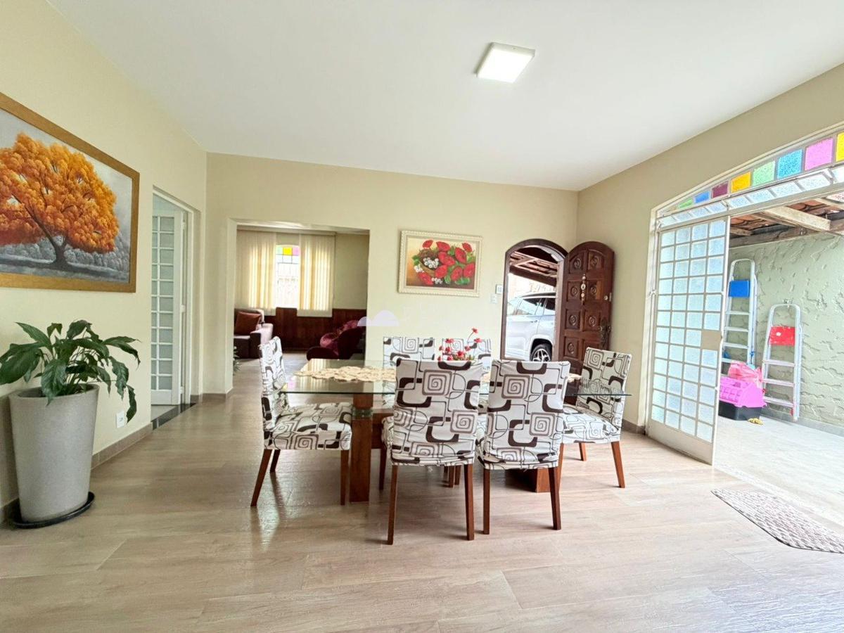 Casa, São João Batista (venda Nova), 7 Quartos, 3 Vagas, 4 Suítes