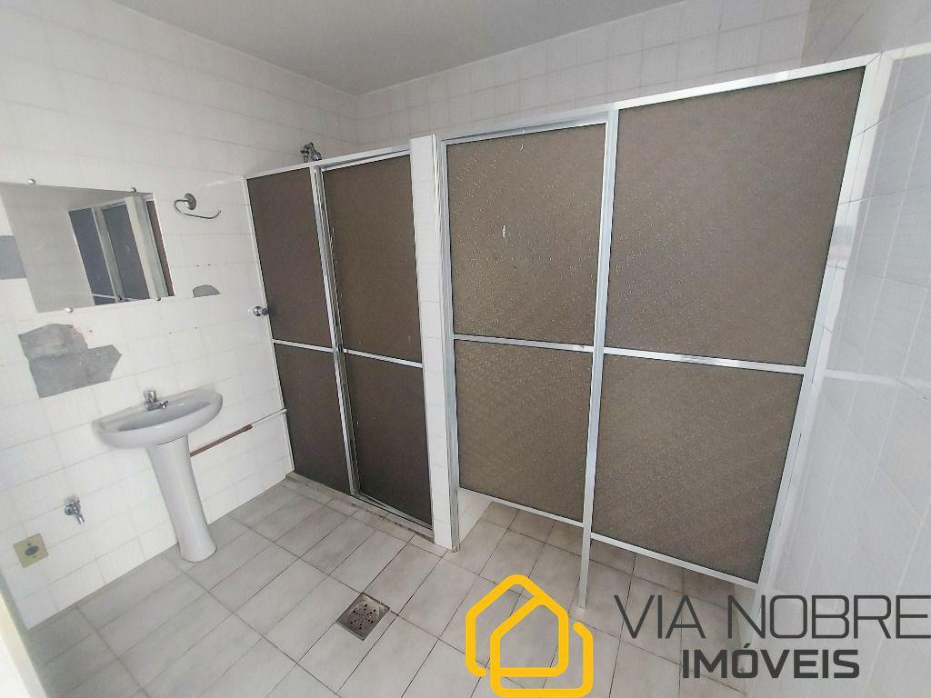 Sala, Estoril, 2 Vagas