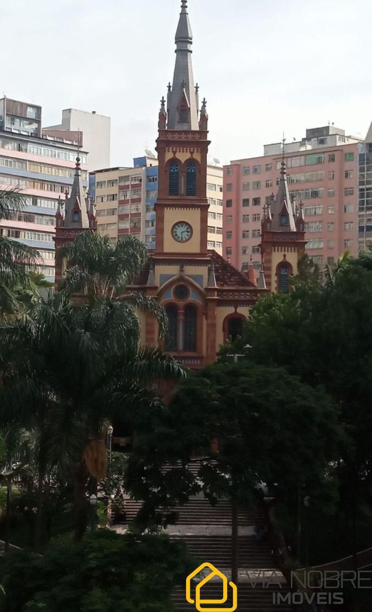 Sala, Centro