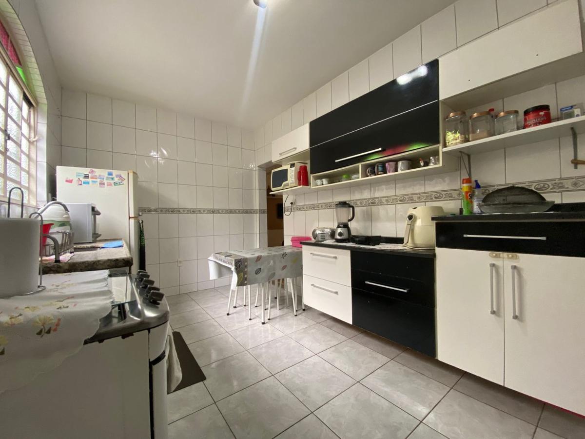 Casa, Itatiaia, 3 Quartos, 4 Vagas, 1 Suíte