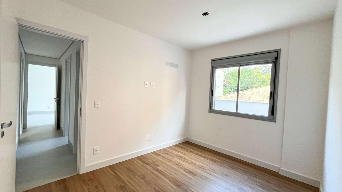 Apartamento, Sagrada Família, 3 Quartos, 2 Vagas, 1 Suíte