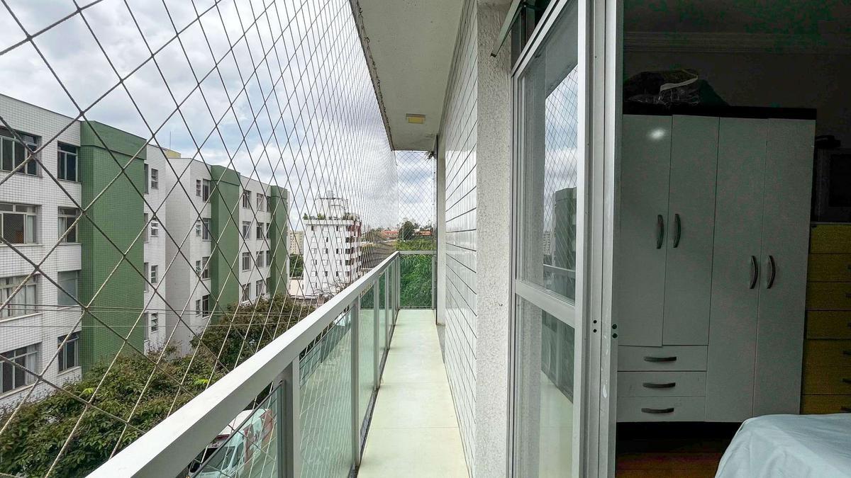 Cobertura, Luxemburgo, 3 Quartos, 1 Vaga, 1 Suíte