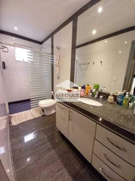 Casa, Comiteco, 5 Quartos, 4 Vagas, 5 Suítes