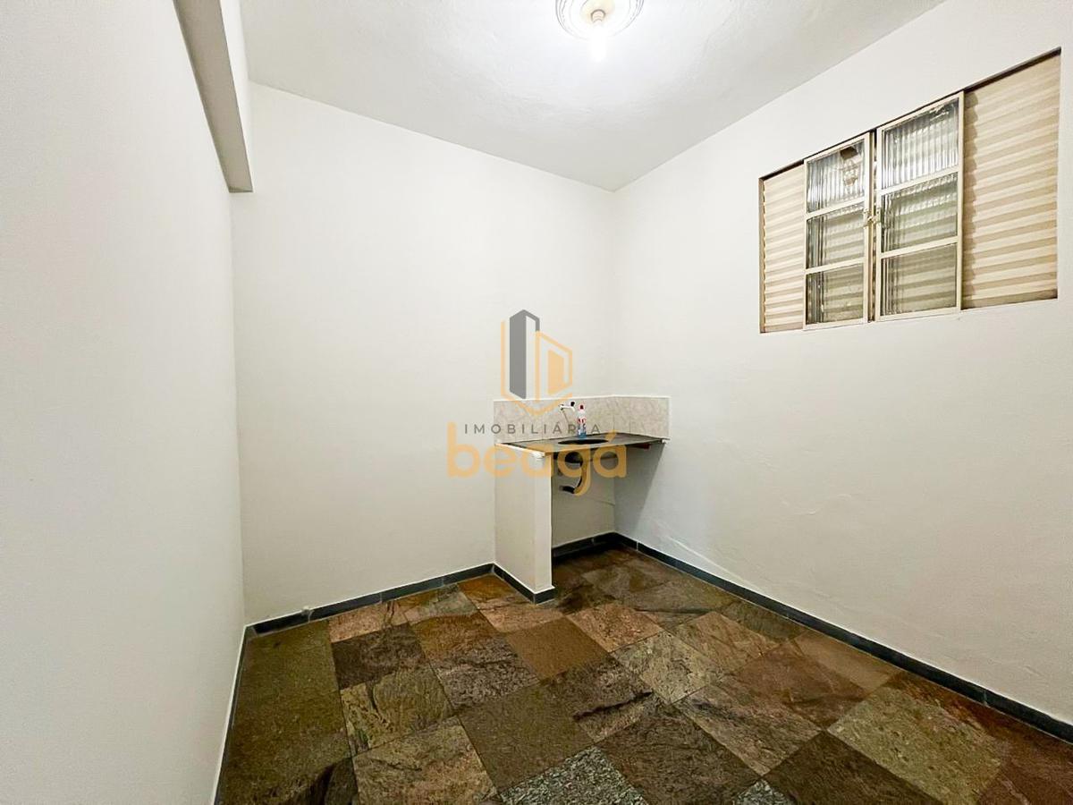 Sala, São Salvador, 1 Quarto, 0 Vaga