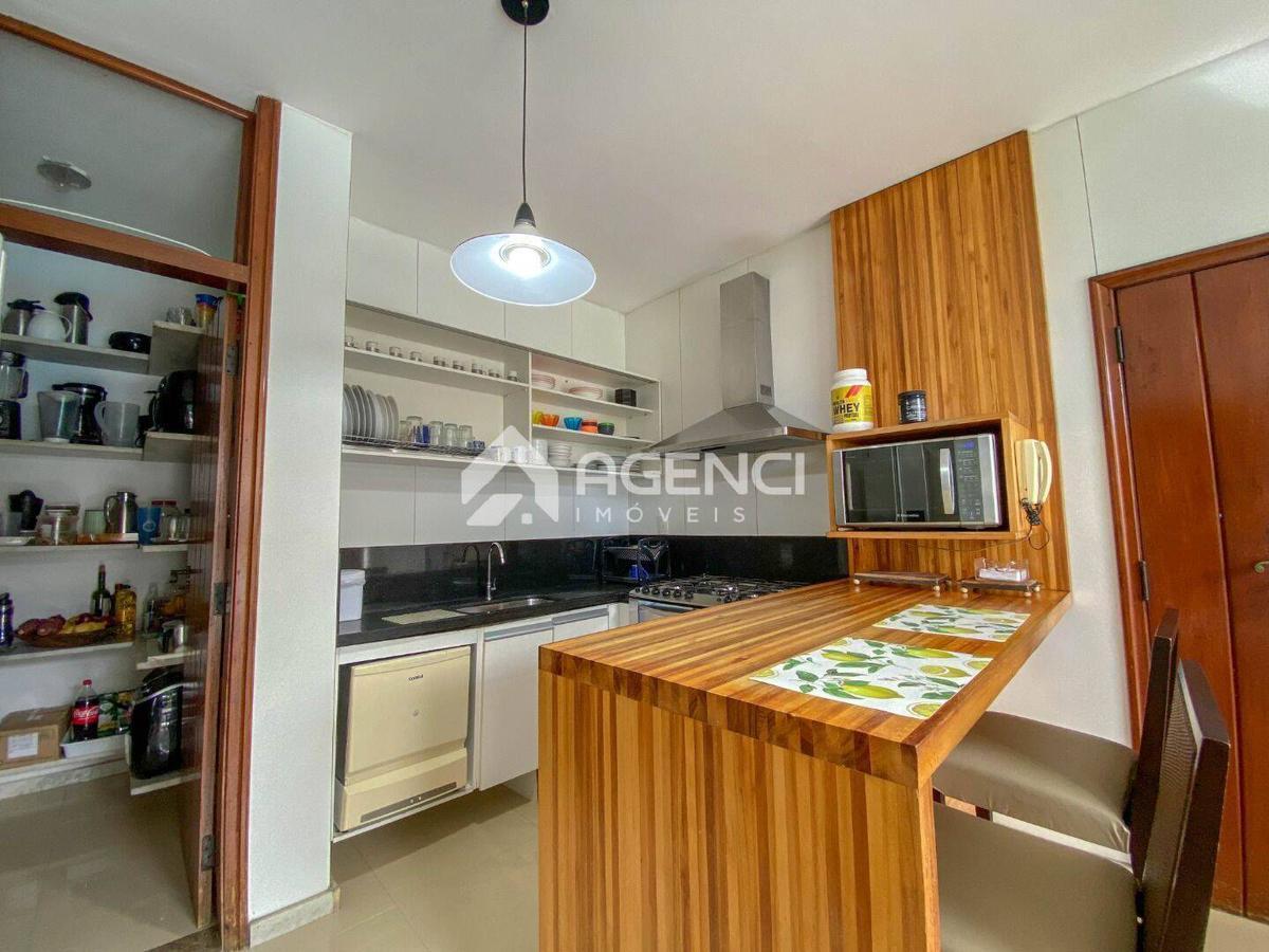 Casa, Bandeirantes (pampulha), 5 Quartos, 0 Vaga, 5 Suítes