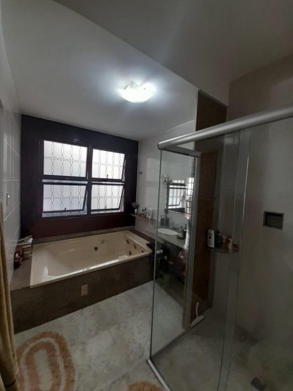 Casa, Camargos, 8 Quartos, 3 Vagas, 4 Suítes