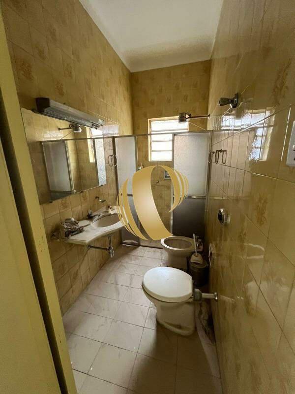 Casa, Centro, 4 Quartos, 2 Vagas, 1 Suíte