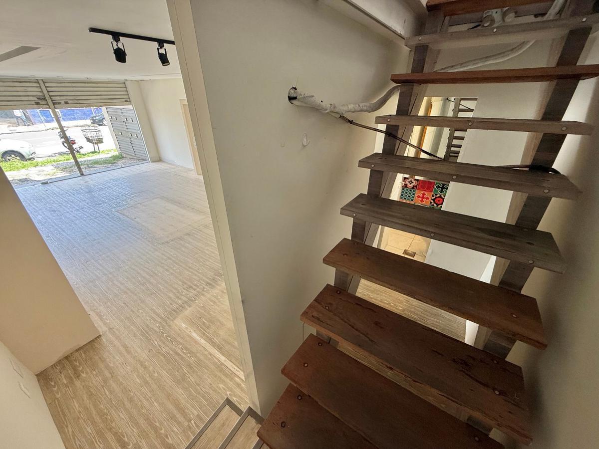 Andar, São José, 0 Quarto, 0 Vaga