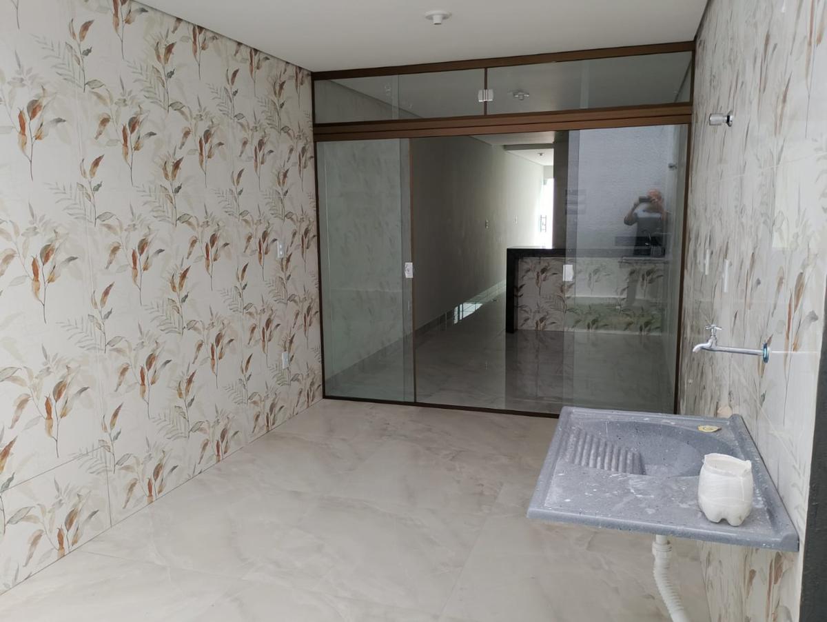 Casa, Candelária, 2 Quartos, 2 Vagas, 1 Suíte