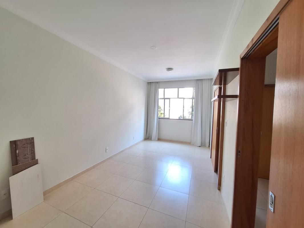Apartamento, Sagrada Família, 1 Quarto, 0 Vaga