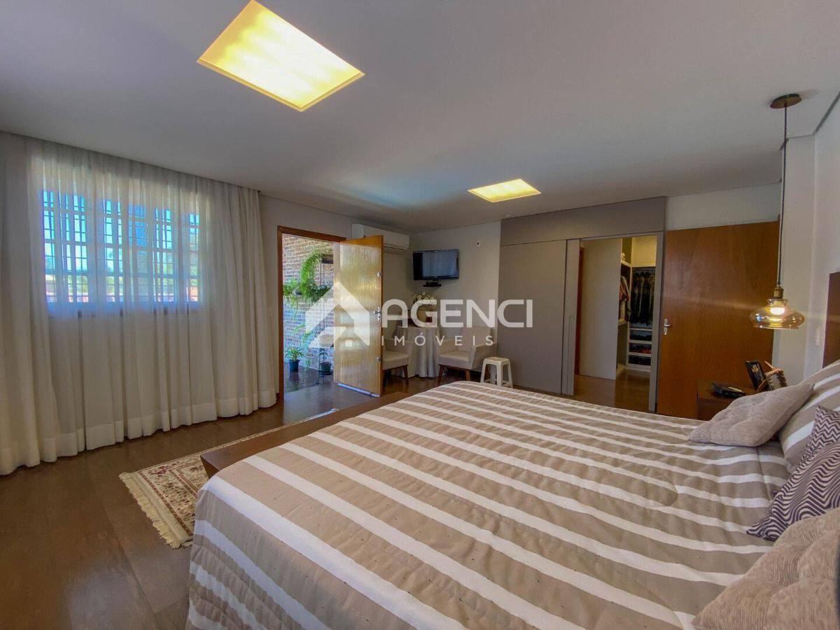 Casa, Trevo, 4 Quartos, 0 Vaga, 1 Suíte