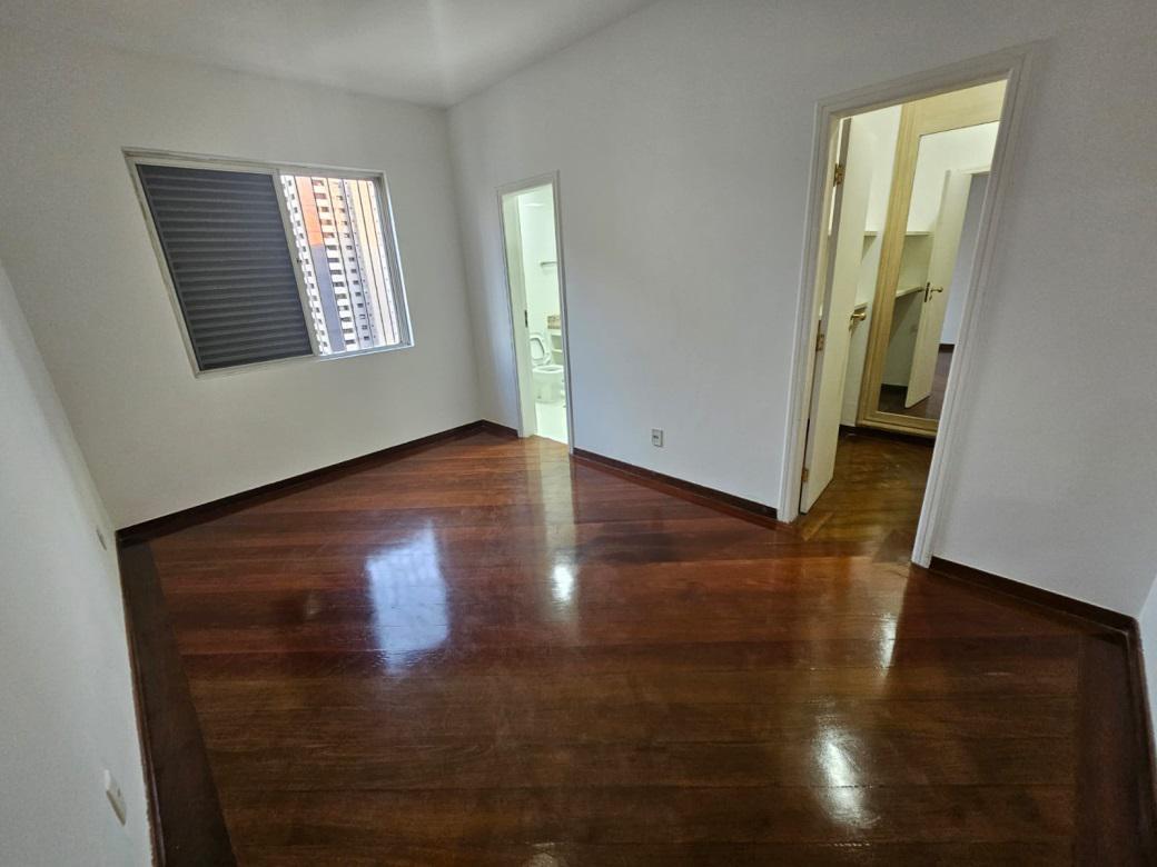 Apartamento, Funcionários, 4 Quartos, 3 Vagas, 2 Suítes