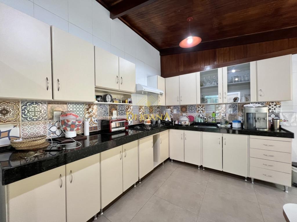 Casa, Ingá Alto, 4 Quartos, 4 Vagas, 2 Suítes