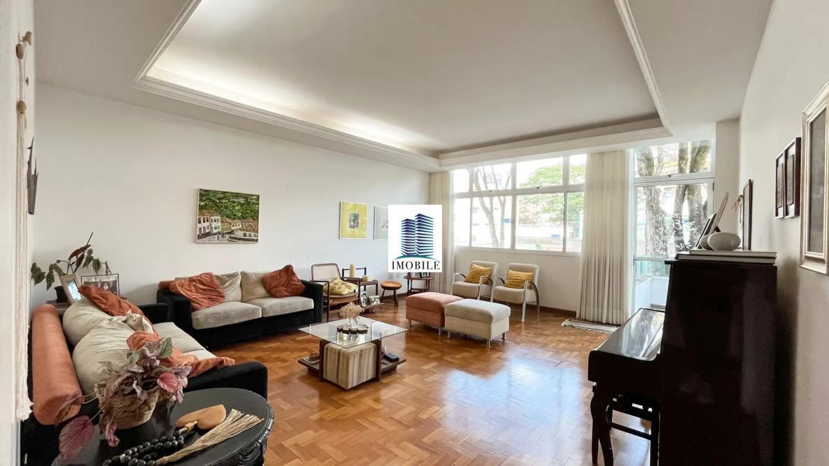 Casa, Serra, 7 Quartos, 6 Vagas, 3 Suítes