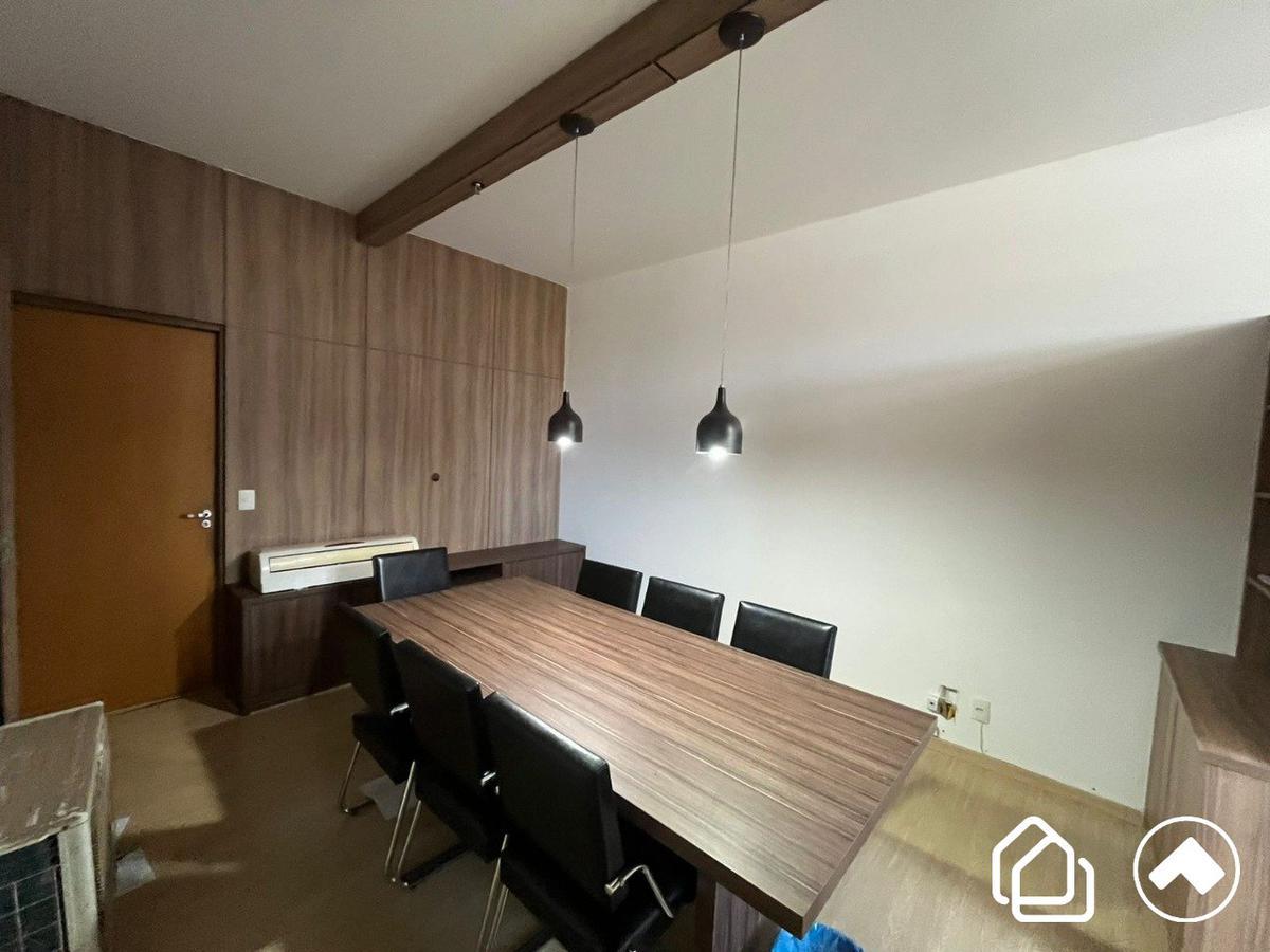 Sala, Estoril, 1 Vaga