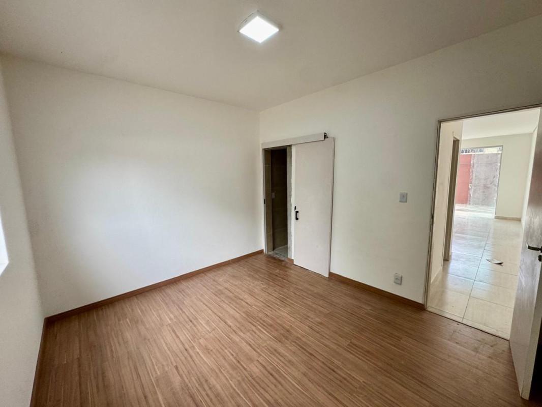 Casa, Santa Mônica, 4 Quartos, 2 Vagas, 1 Suíte