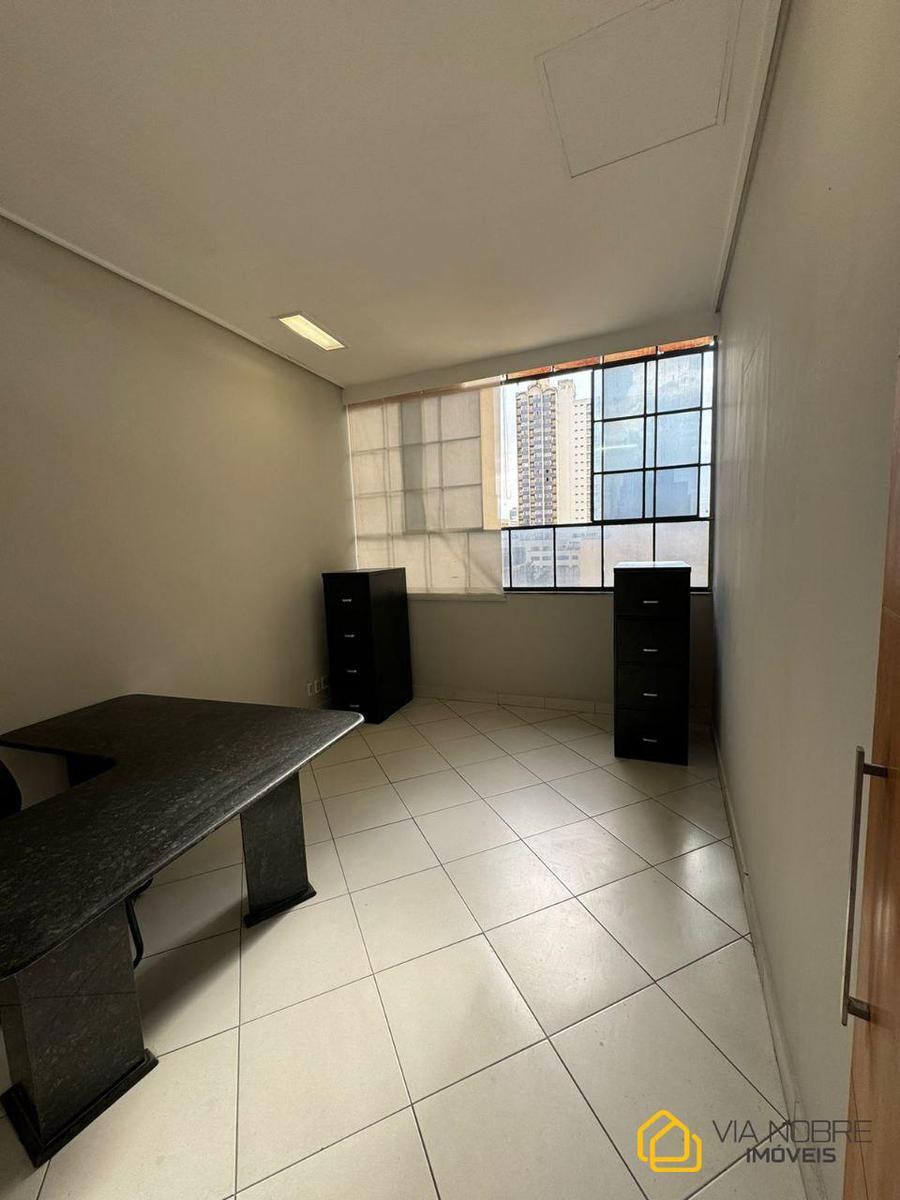 Sala, Barro Preto