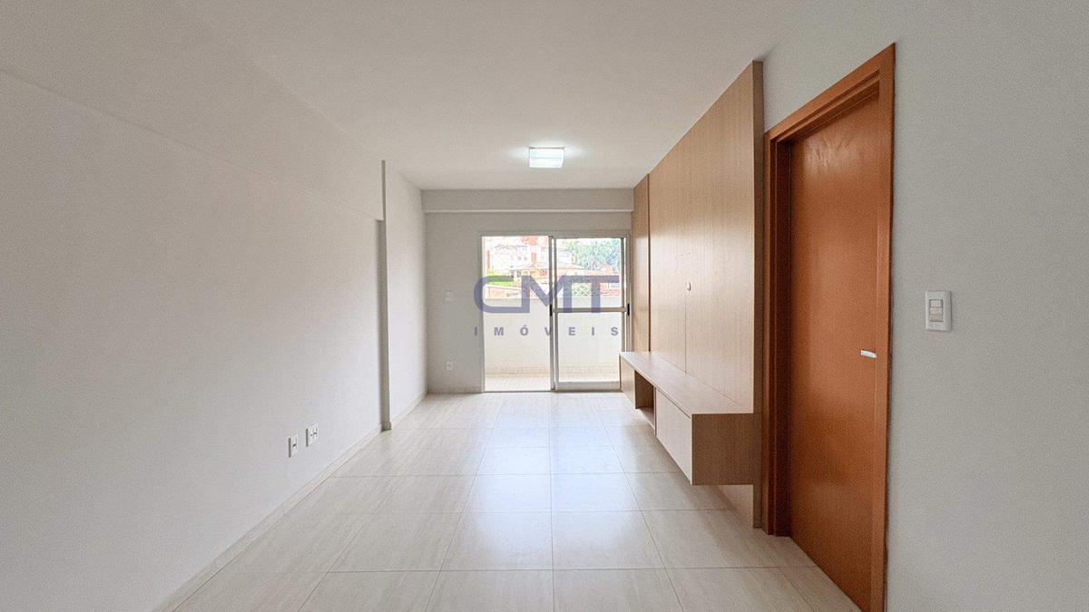Apartamento, Sagrada Família, 3 Quartos, 2 Vagas, 1 Suíte