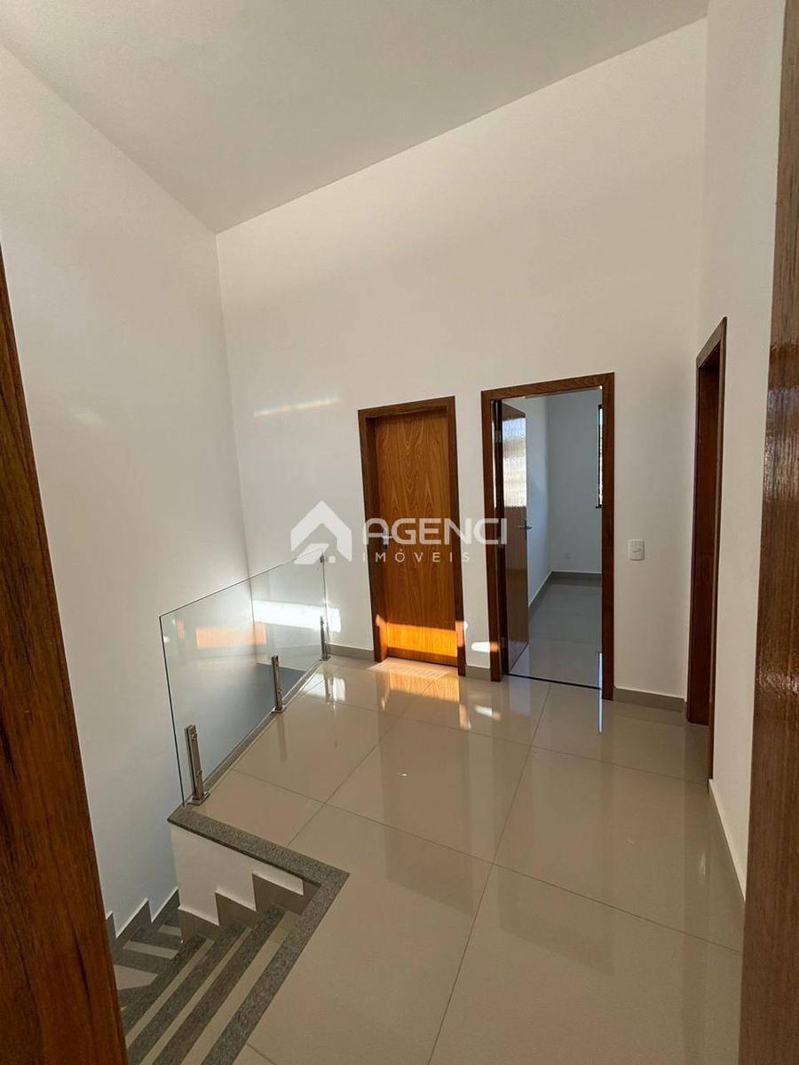 Casa, Vale das Orquídeas, 3 Quartos, 0 Vaga, 1 Suíte