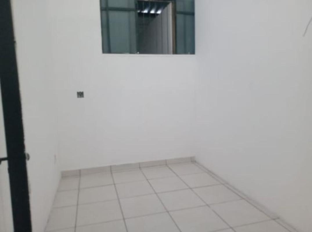 Galpão, Céu Azul, 0 Quarto, 4 Vagas