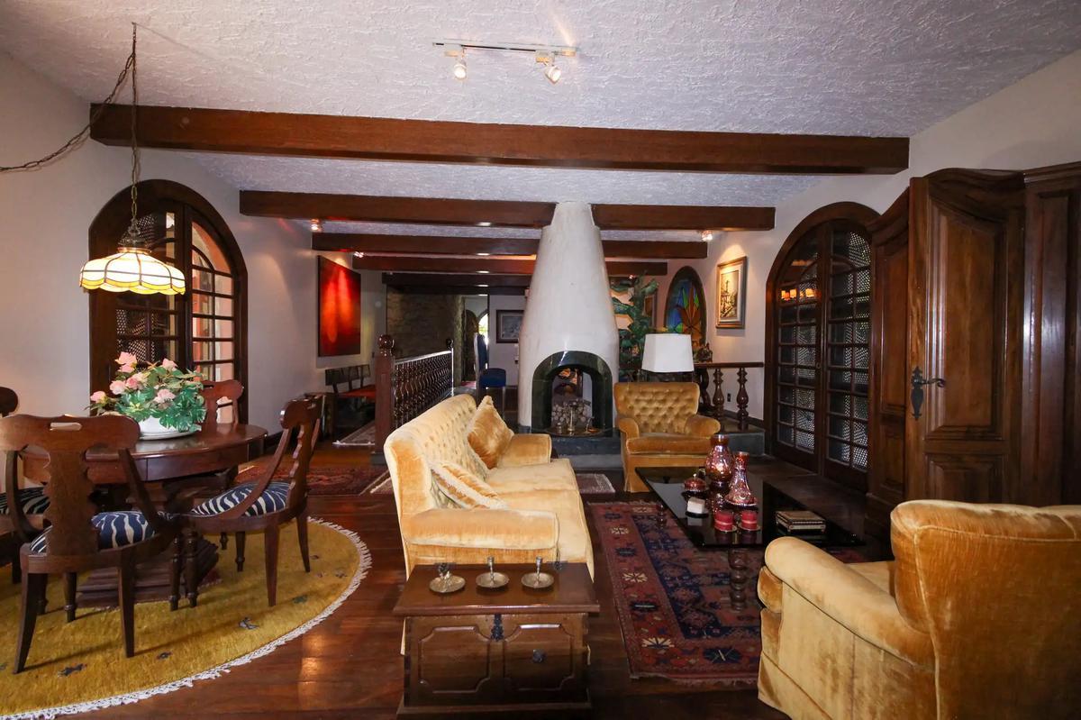 Casa, São Bento, 4 Quartos, 8 Vagas, 2 Suítes