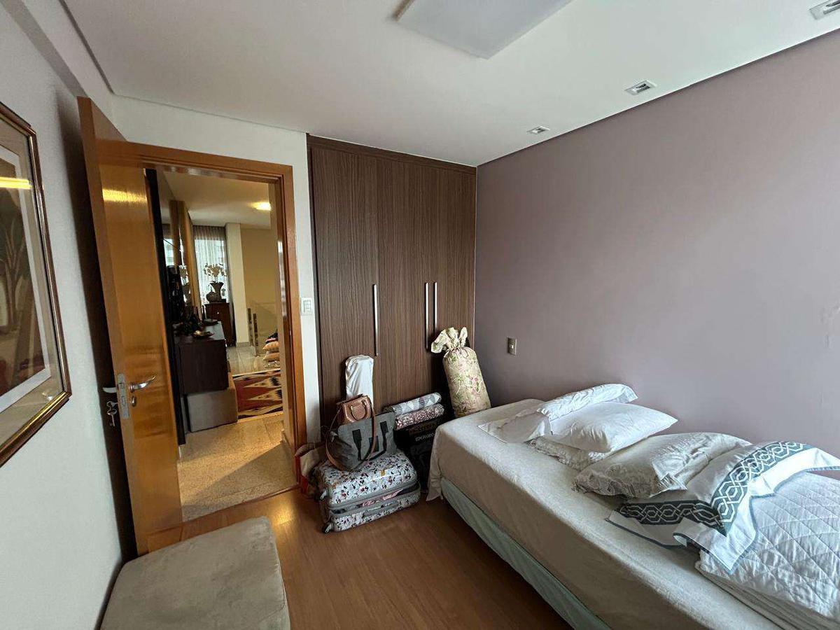 Apartamento, Serra, 4 Quartos, 3 Vagas, 2 Suítes