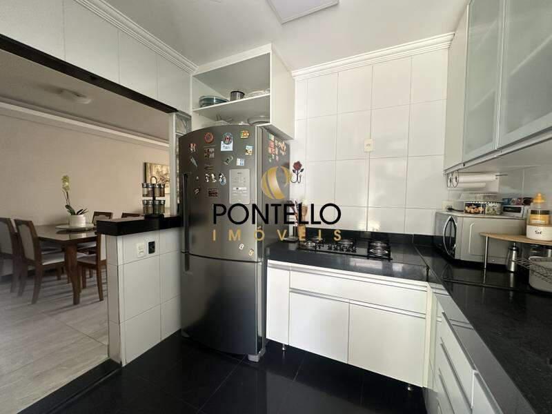 Casa, Fernão Dias, 3 Quartos, 2 Vagas, 1 Suíte