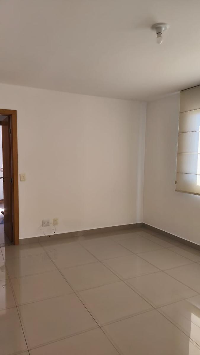 Apartamento, Sagrada Família, 3 Quartos, 2 Vagas, 1 Suíte