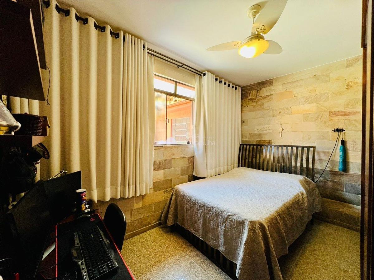 Casa, Itapoã, 4 Quartos, 3 Vagas, 1 Suíte